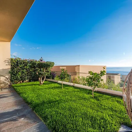 Golden Glow 110b Villa *
