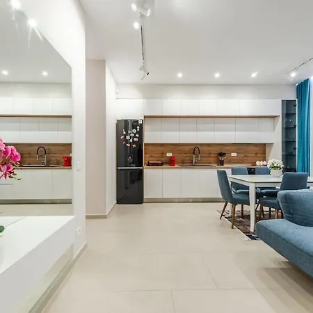Golden Glow 110b Villa *