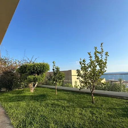 Villa Golden Glow 110b